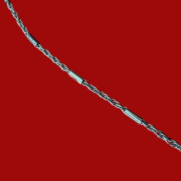 Vintage Black Satin Evening Bag with Silver Fan Decal and Chain Shoulder Strap - Picture 6 of 12